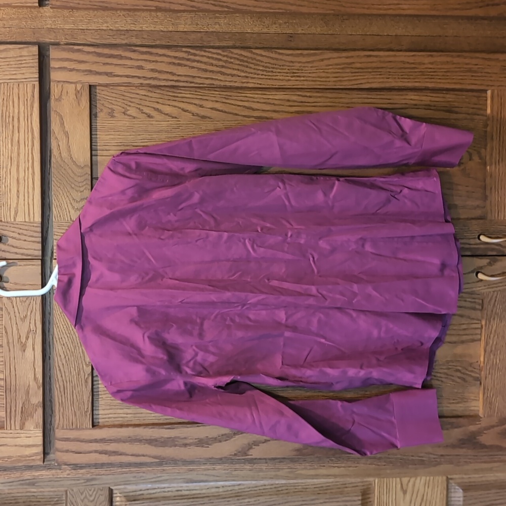 Magenta button down blouse - Picture 2 of 2